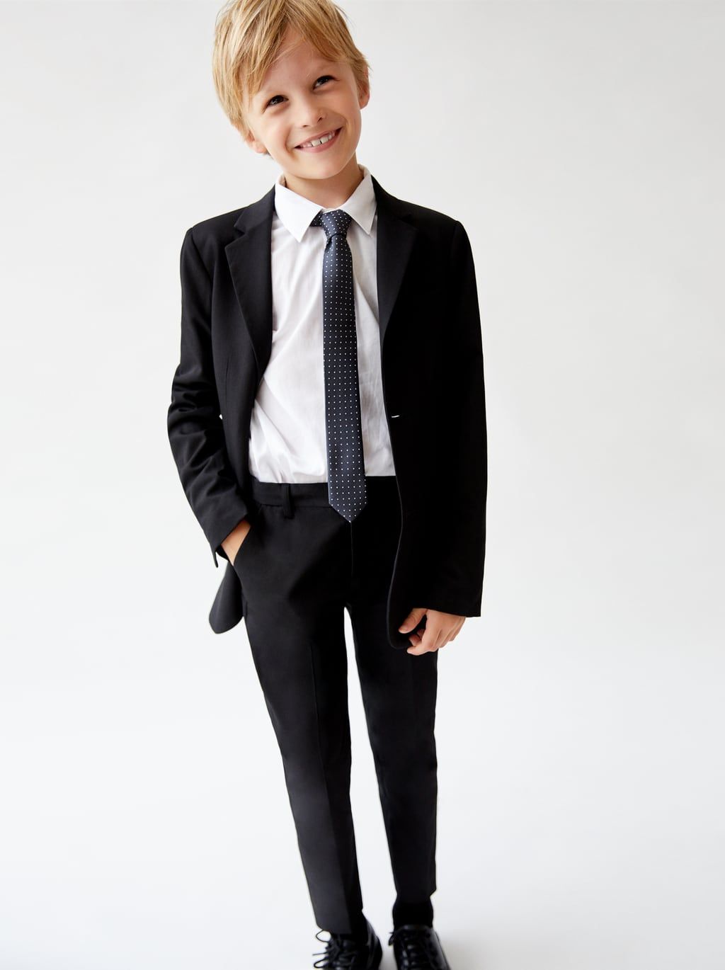 Black Suit and Cravate